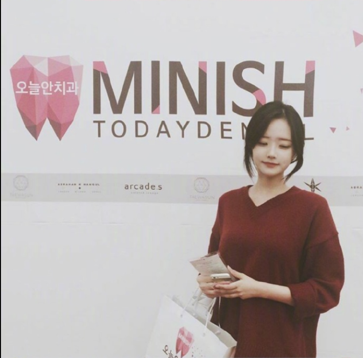 清纯美女值得学习的穿搭和拍照风格