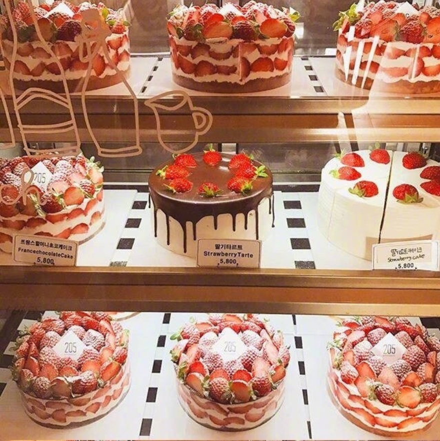 糕点图片_Strawberry Cake草莓蛋糕图片