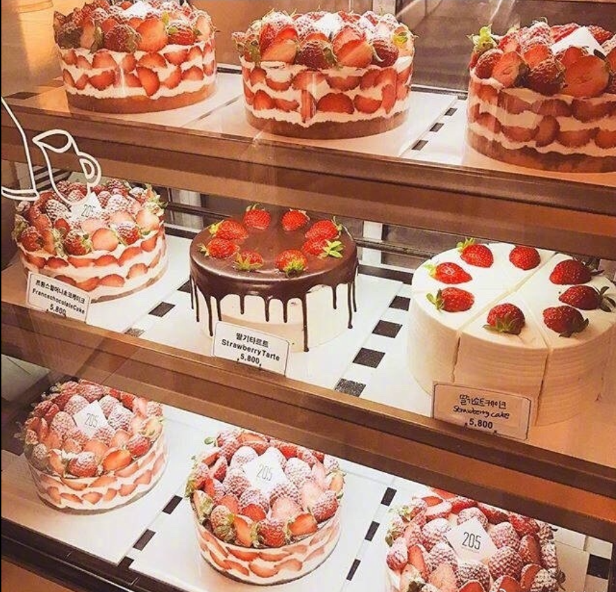 糕点图片_Strawberry Cake草莓蛋糕图片