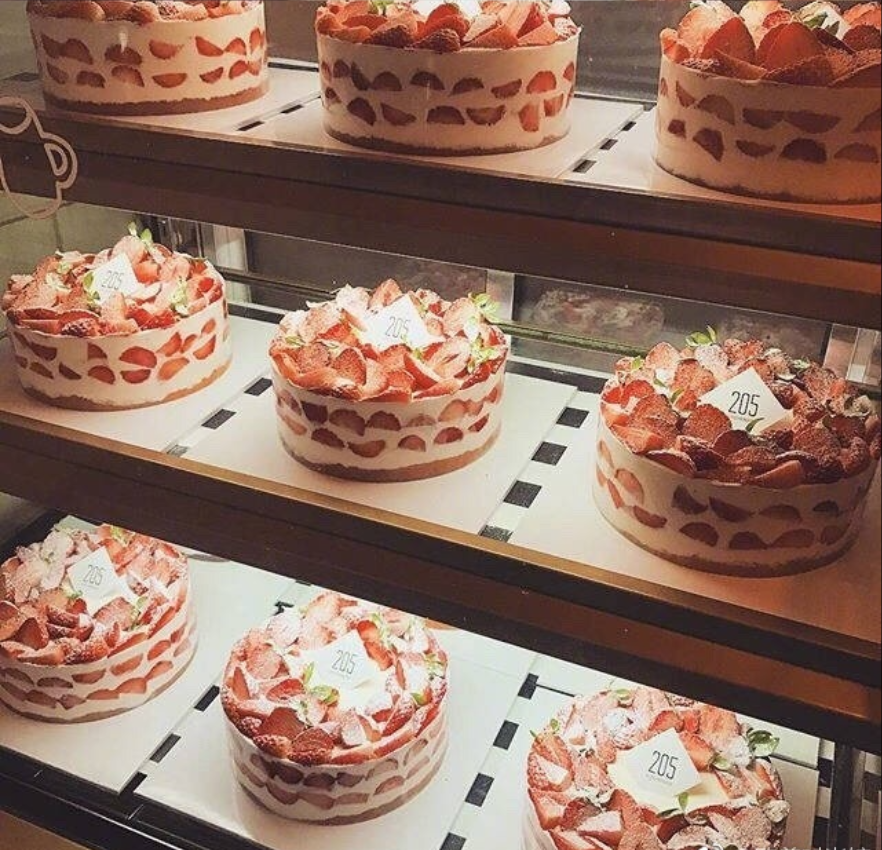 糕点图片_Strawberry Cake草莓蛋糕图片