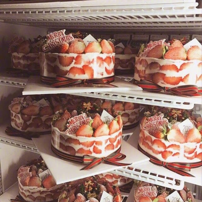 糕点图片_Strawberry Cake草莓蛋糕图片