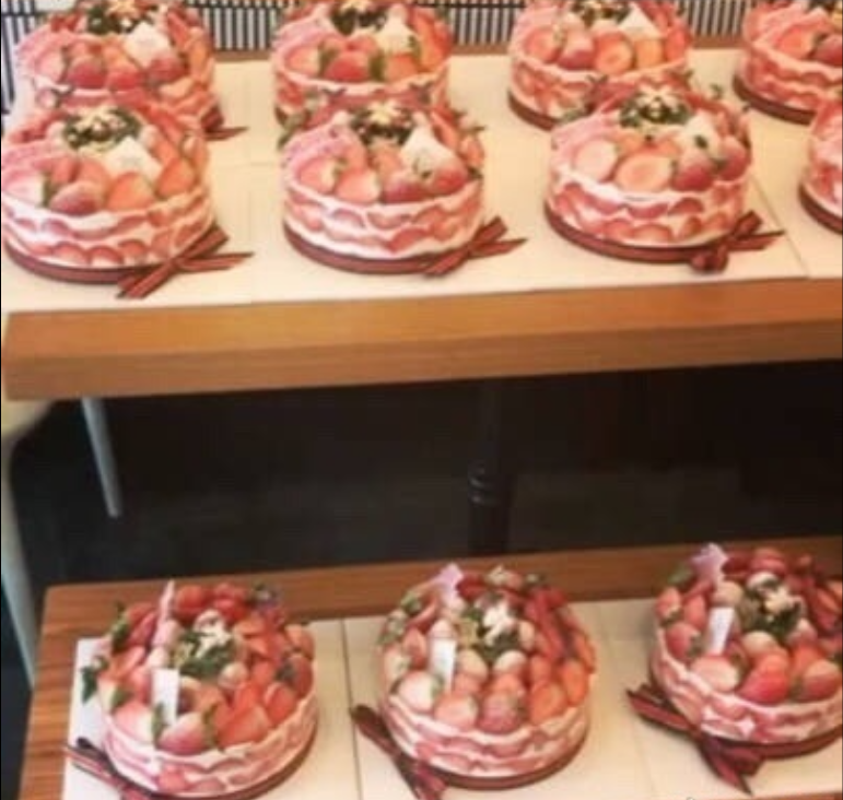糕点图片_Strawberry Cake草莓蛋糕图片