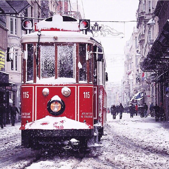南方孩子羡慕的北方下雪时的雪景图片