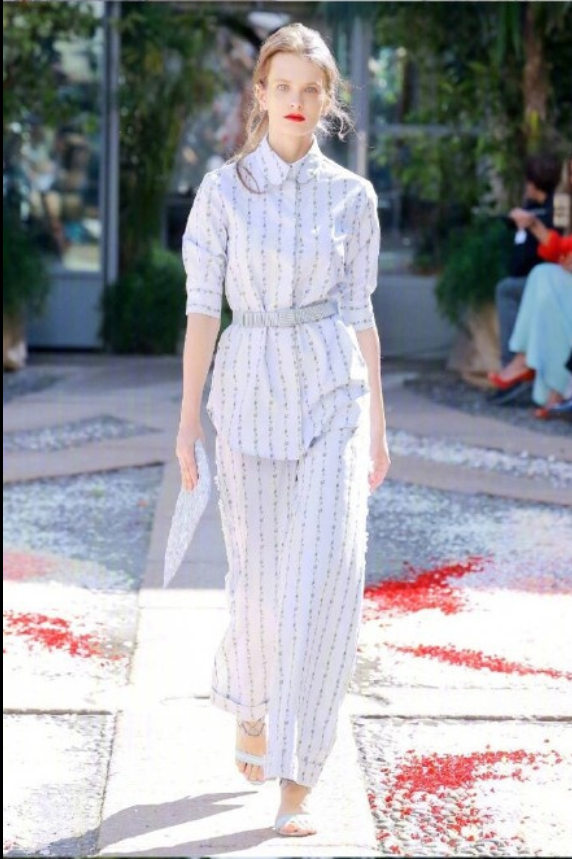 欧美美女模特演绎Luisa Beccaria Spring 2018阳光中的美