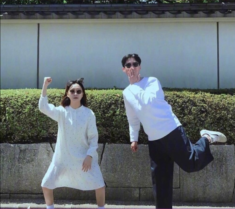韩国小情侣的日常撒狗粮图片
