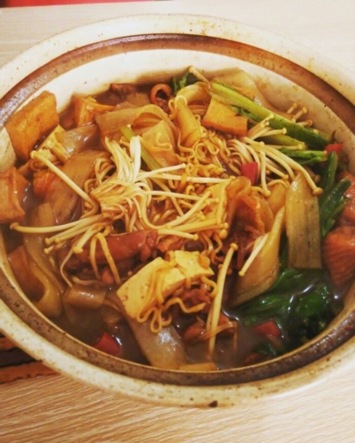 冬夜只想吃碗麻辣烫图片