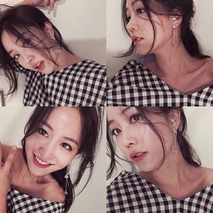 美女自拍姿势_女生四宫格拍照法get