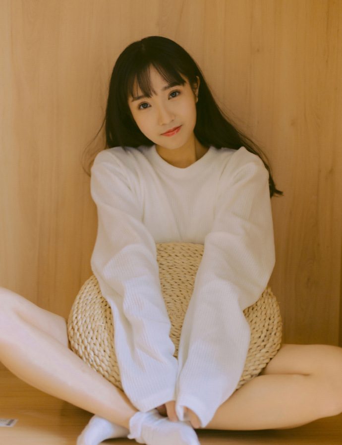 性感少妇美女修长美腿性感撩人福利图片