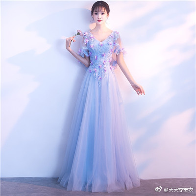 年会晚礼服图片_你就是最闪亮的星