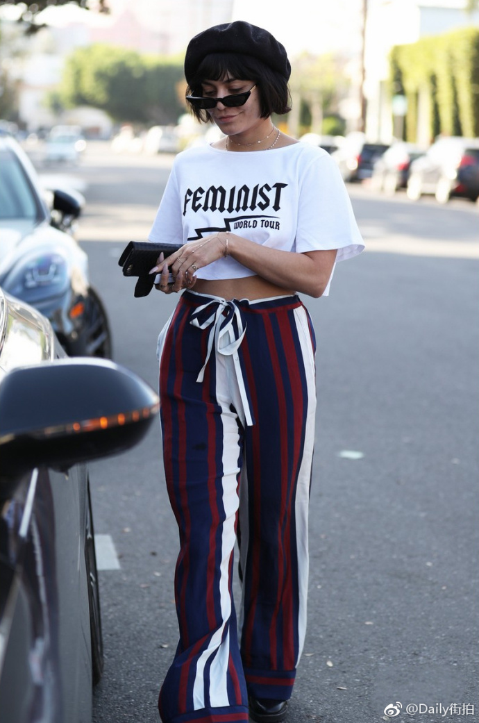 欧美美女明星小VVanessa Hudgens凡妮莎.哈金斯在西好