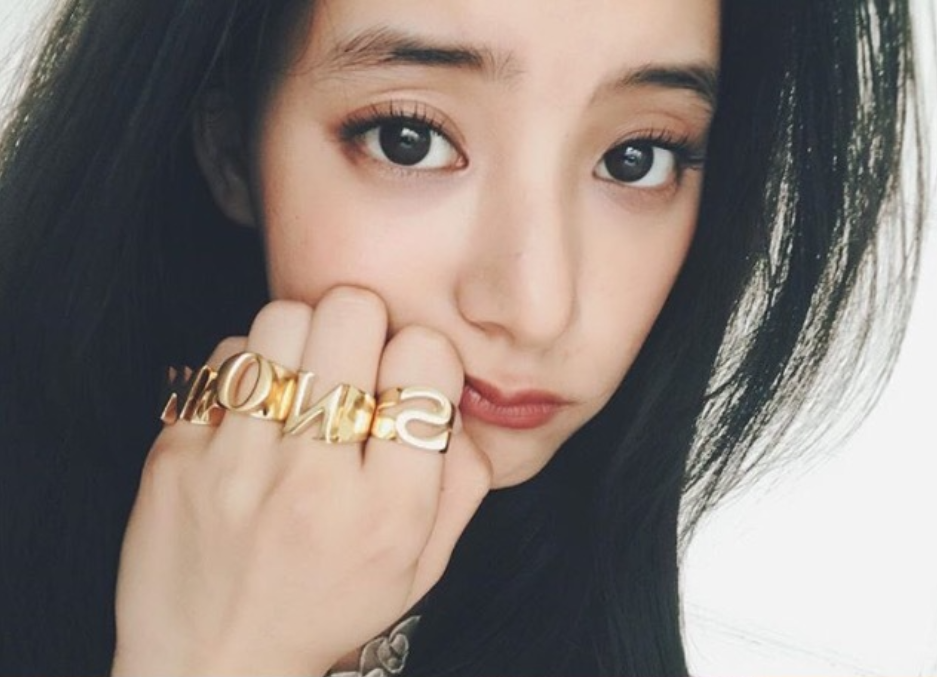 笑起来超漂亮的日本美女明星新木优子图片