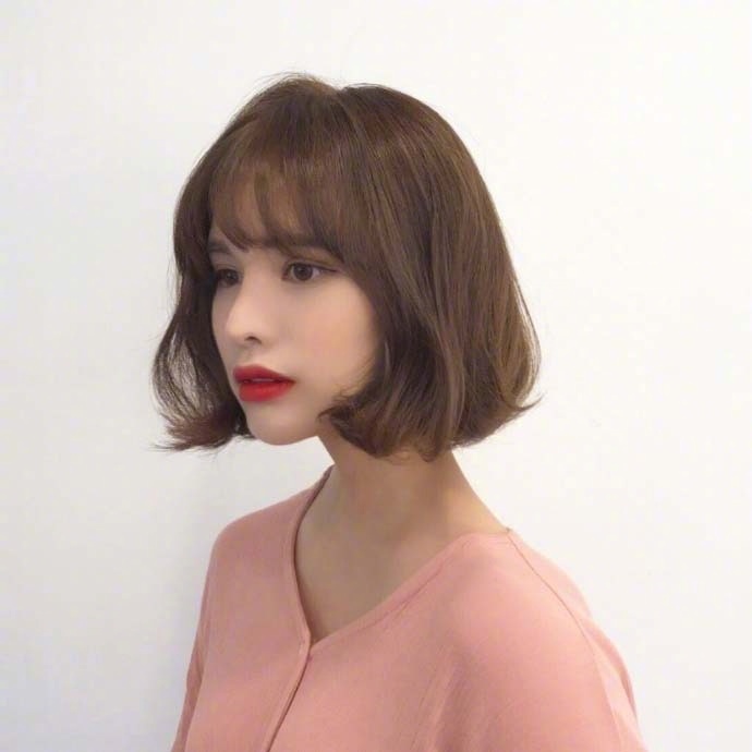 一波短发合集直发卷发都有的短发美女自拍合集
