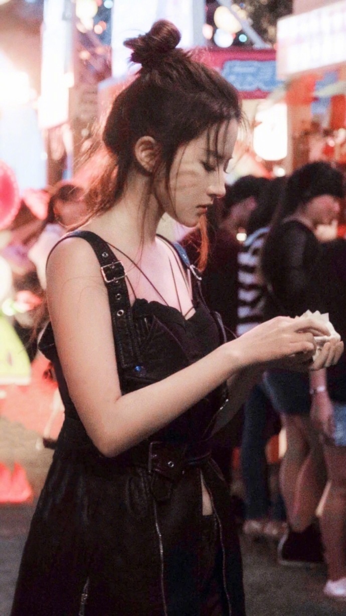 小仙女武汉美女明星刘亦菲唯美侧颜图片