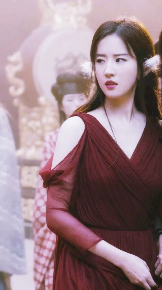 小仙女武汉美女明星刘亦菲唯美侧颜图片