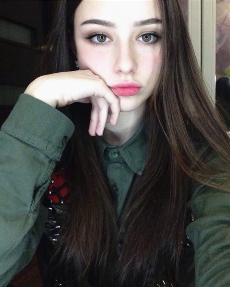 欧美范99年俄罗斯美女Dasha Taran超美图片