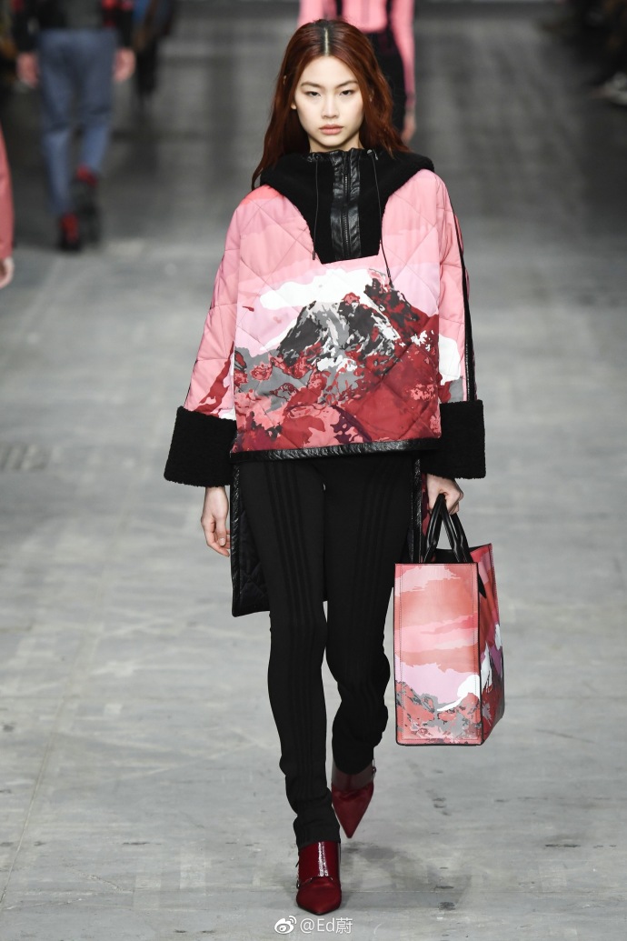 欧美时尚品牌Trussardi F/W2018米兰时装周图片