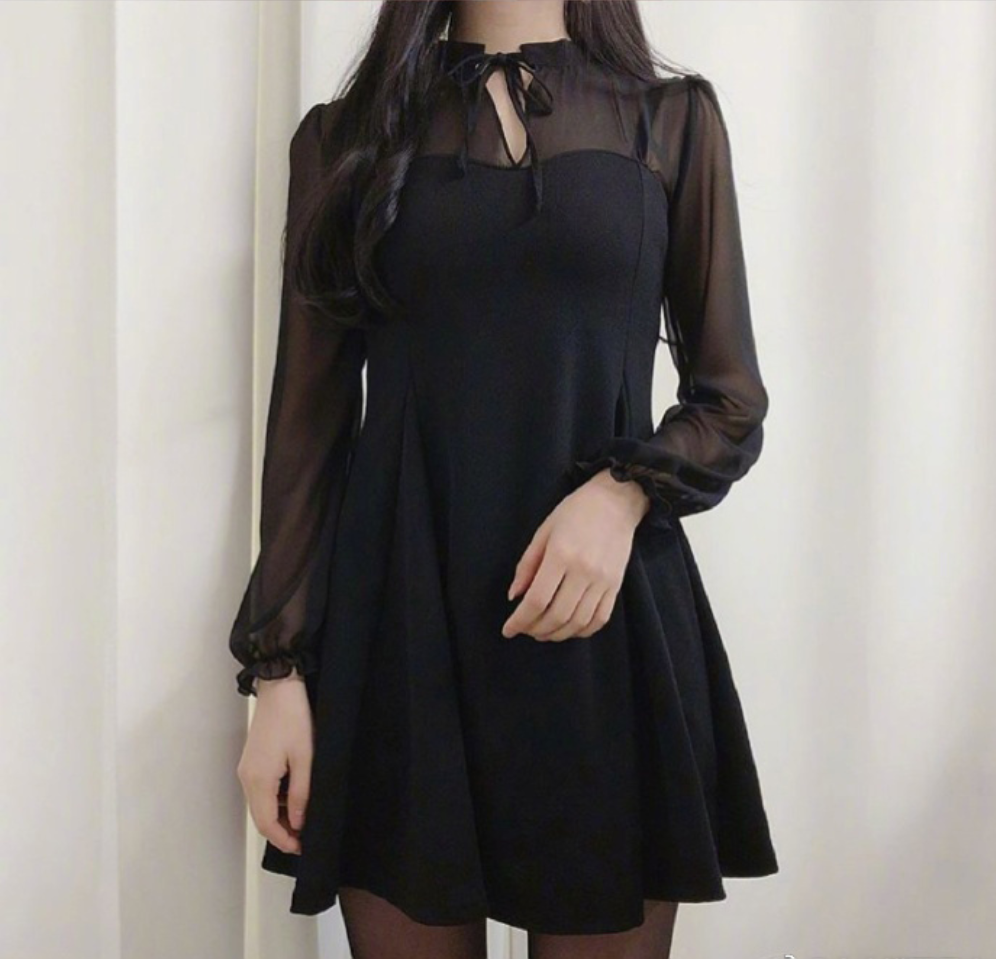 天气暖了小裙子穿起来甜美风搭配look