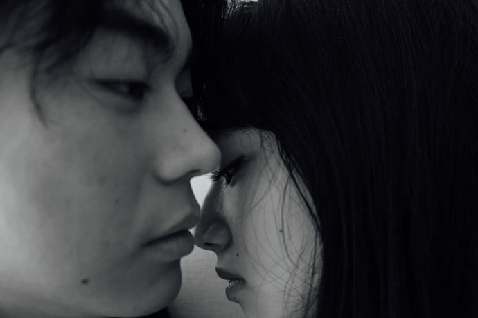 日本明星菅田将暉小松菜奈情侣写真