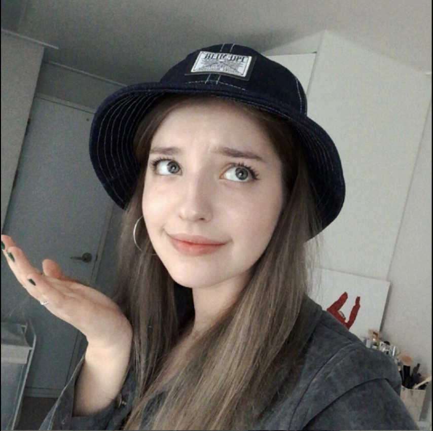 俄罗斯美女模特Danilova Angelina自拍照