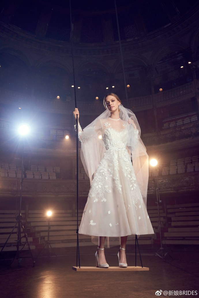 Elie Saab2018春季新款古典款婚纱图片