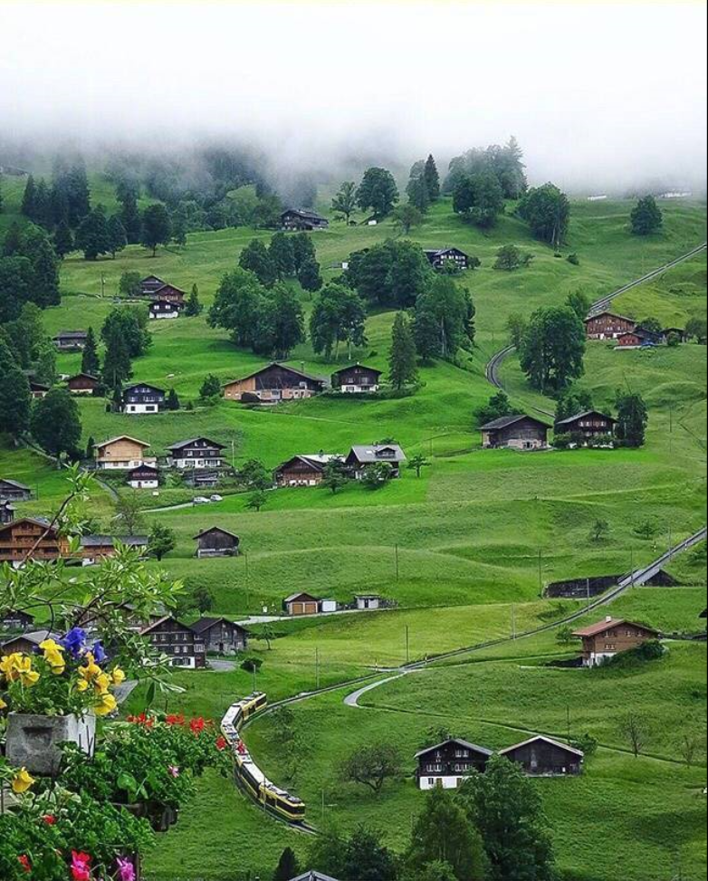 禁止游客拍照的瑞士小镇风景图片