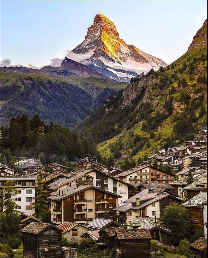 禁止游客拍照的瑞士小镇风景图片