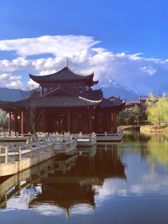 丽江的今天丽江的蓝天丽江的风景图片