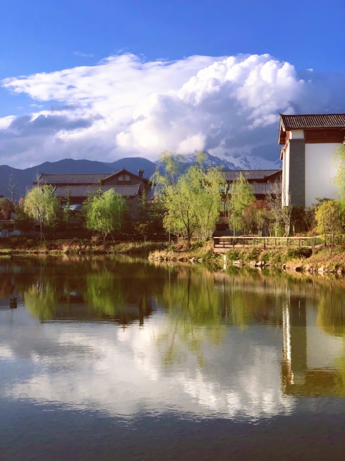 丽江的今天丽江的蓝天丽江的风景图片
