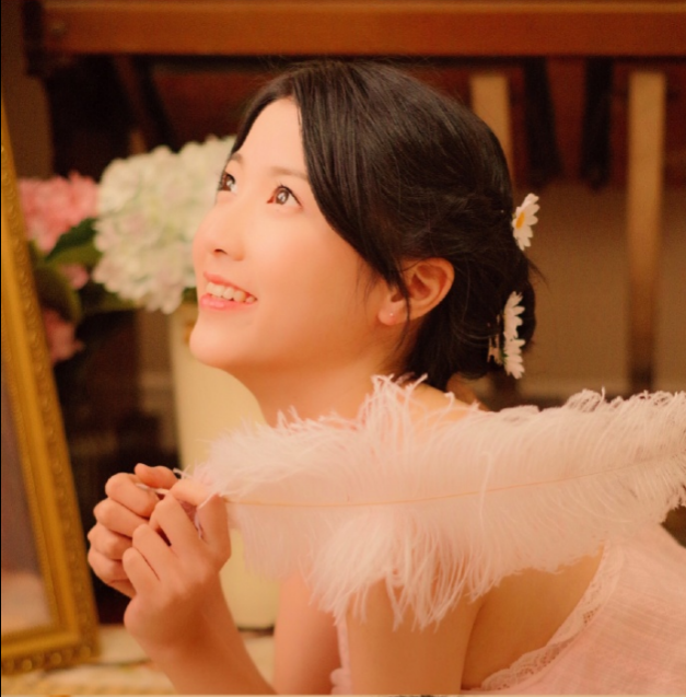 清纯美女模特瑶九九可爱图片