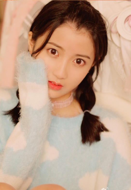 清纯美女模特瑶九九可爱图片