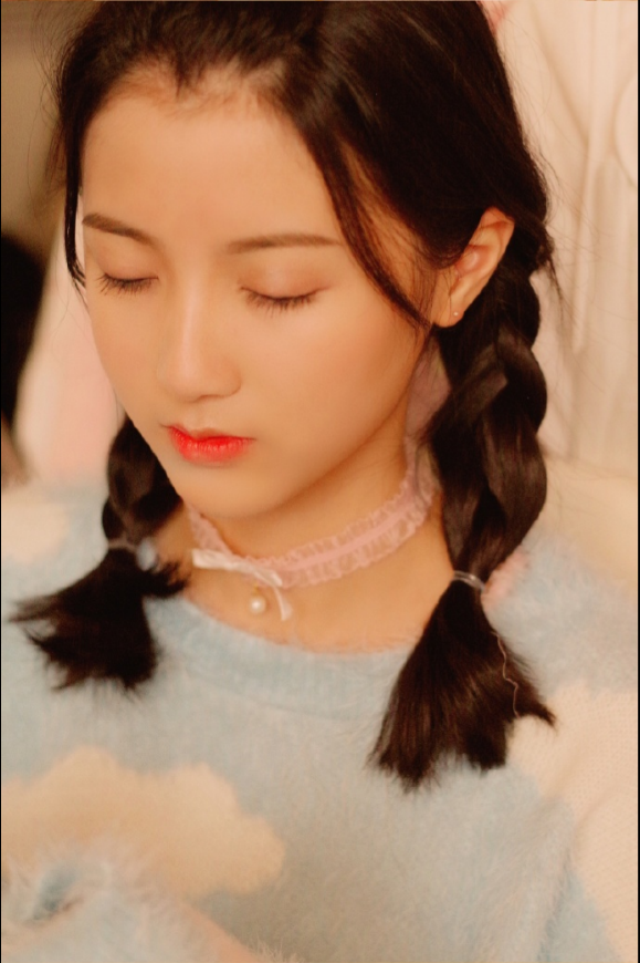 清纯美女模特瑶九九可爱图片