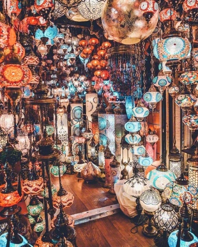伊斯坦布尔的夜晚风景图片