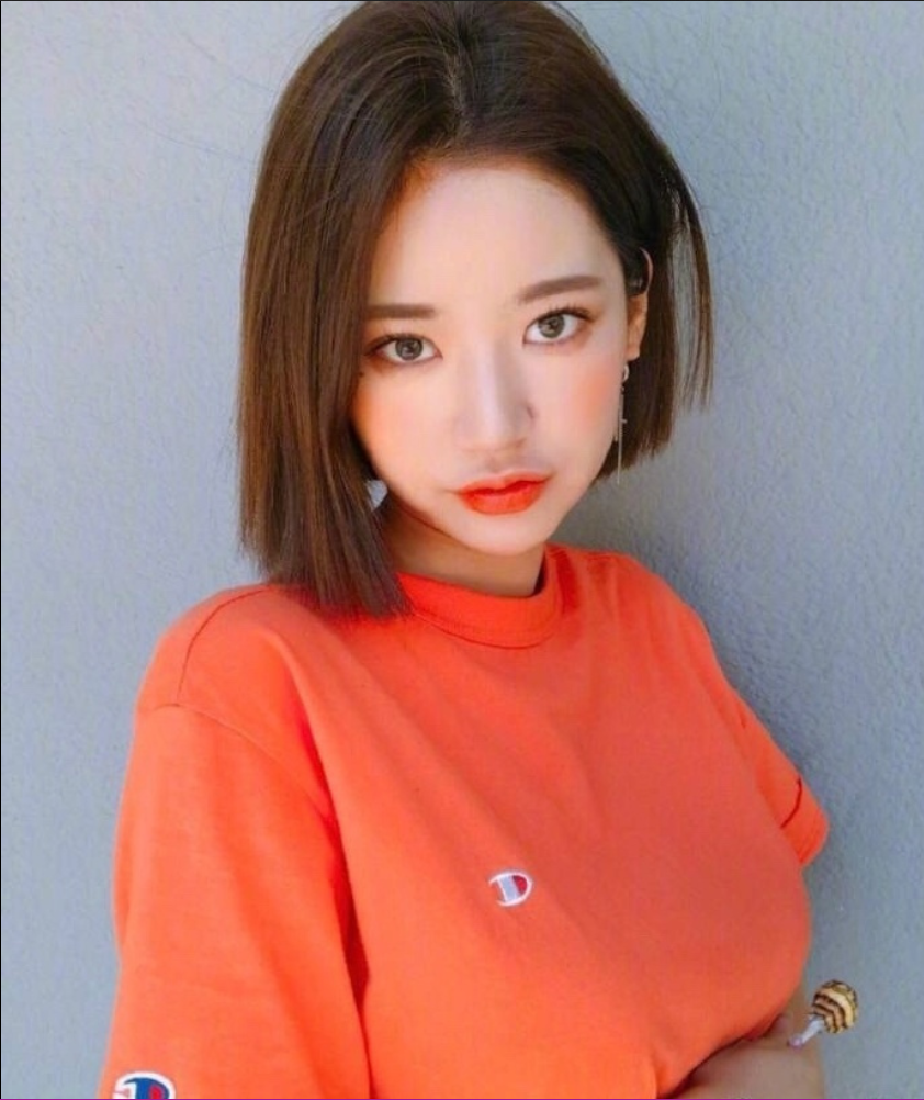 短发美女自拍照短发发型造型参考