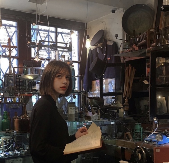 欧美精灵系美少女图片