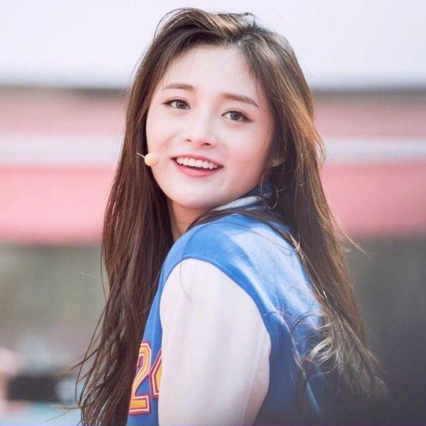 浙江美女明星周洁琼可爱自拍照