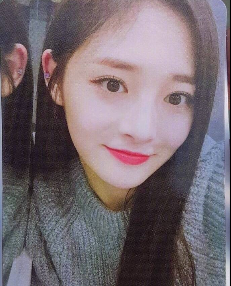 浙江美女明星周洁琼可爱自拍照