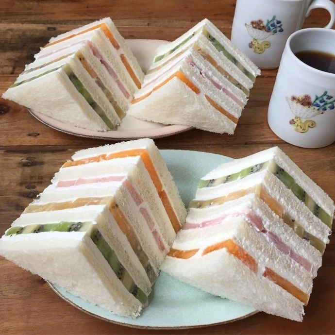 早餐要吃好想要一块美味的三明治图片