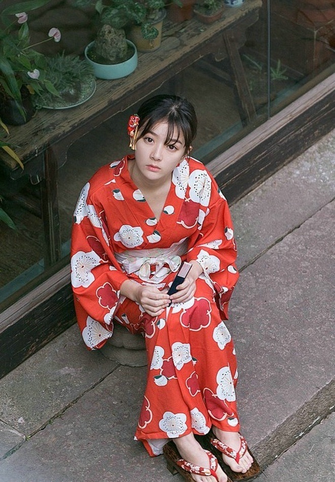 清纯美女樱桃小嘴配日本和服清纯写真
