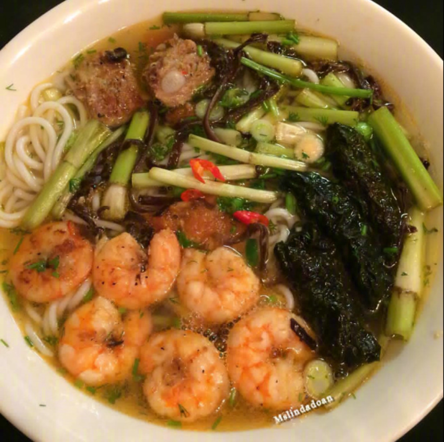 面食爱好者_中午来一碗热腾腾的面条吧