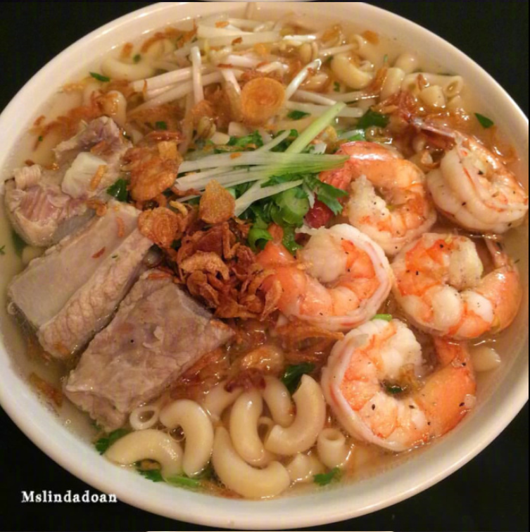 面食爱好者_中午来一碗热腾腾的面条吧