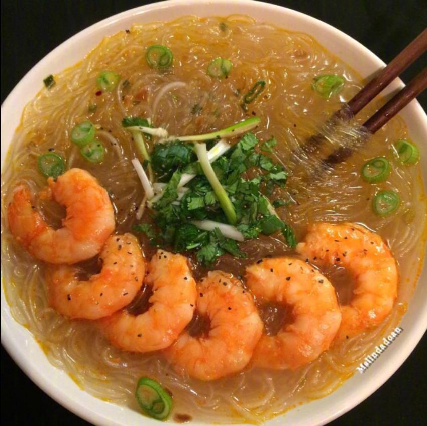 面食爱好者_中午来一碗热腾腾的面条吧