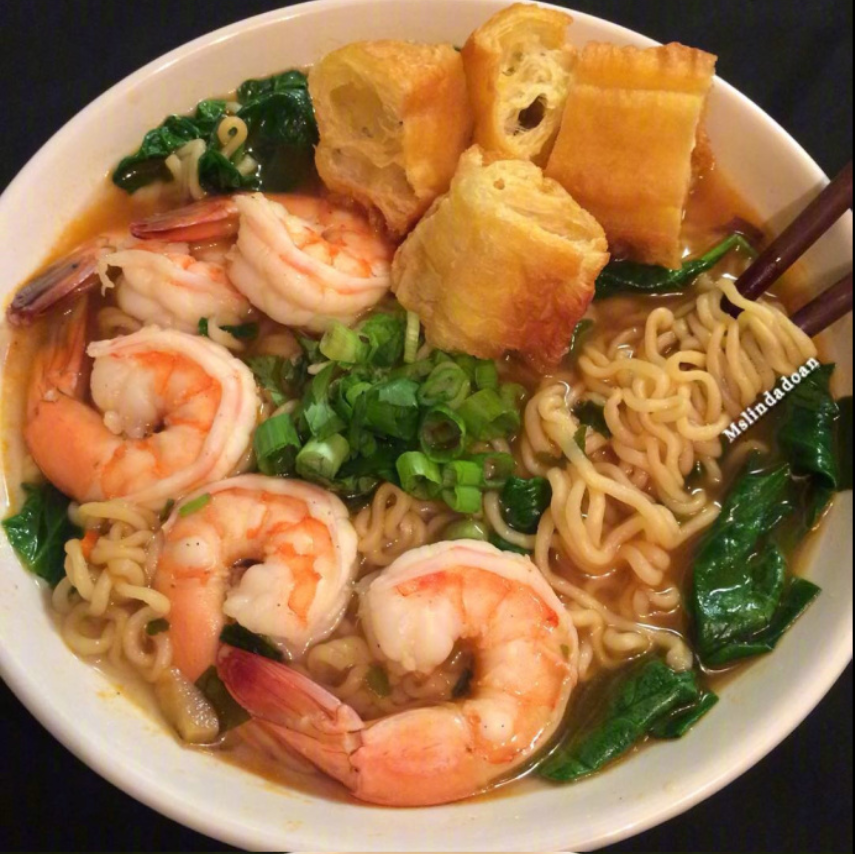 面食爱好者_中午来一碗热腾腾的面条吧