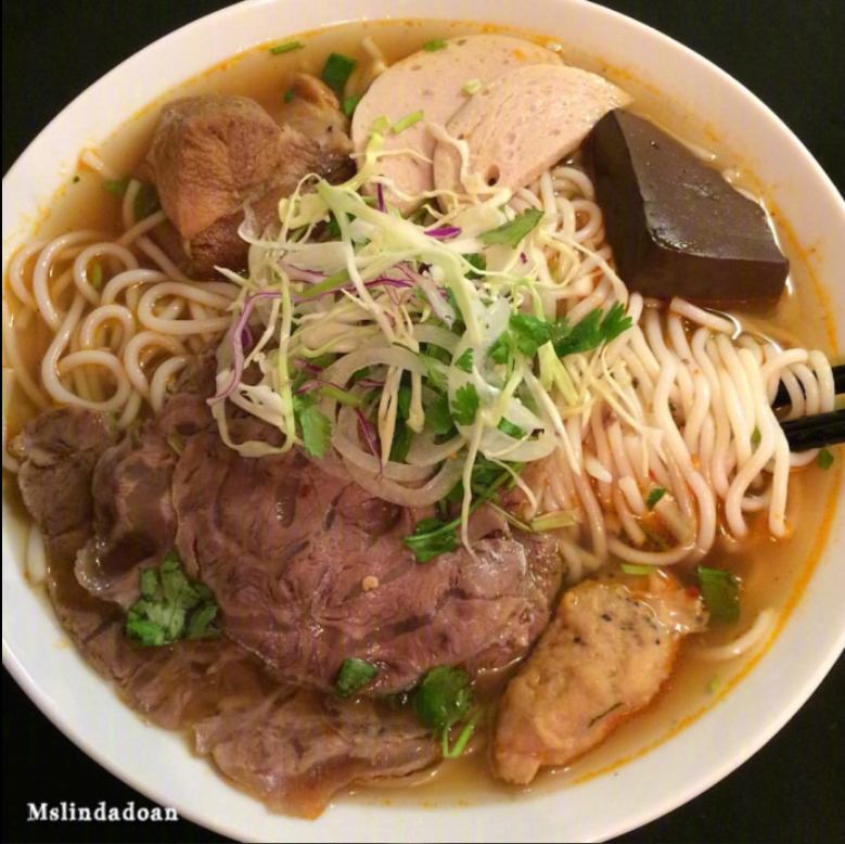面食爱好者_中午来一碗热腾腾的面条吧