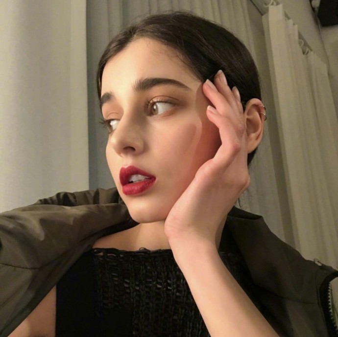 欧美头像女生_女生二次元头像集