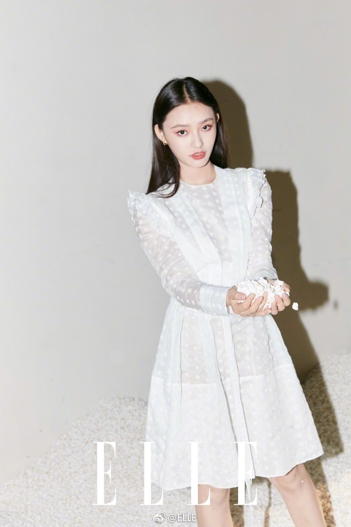 湖州美女明星林允Jelly elle杂志时尚封面大片