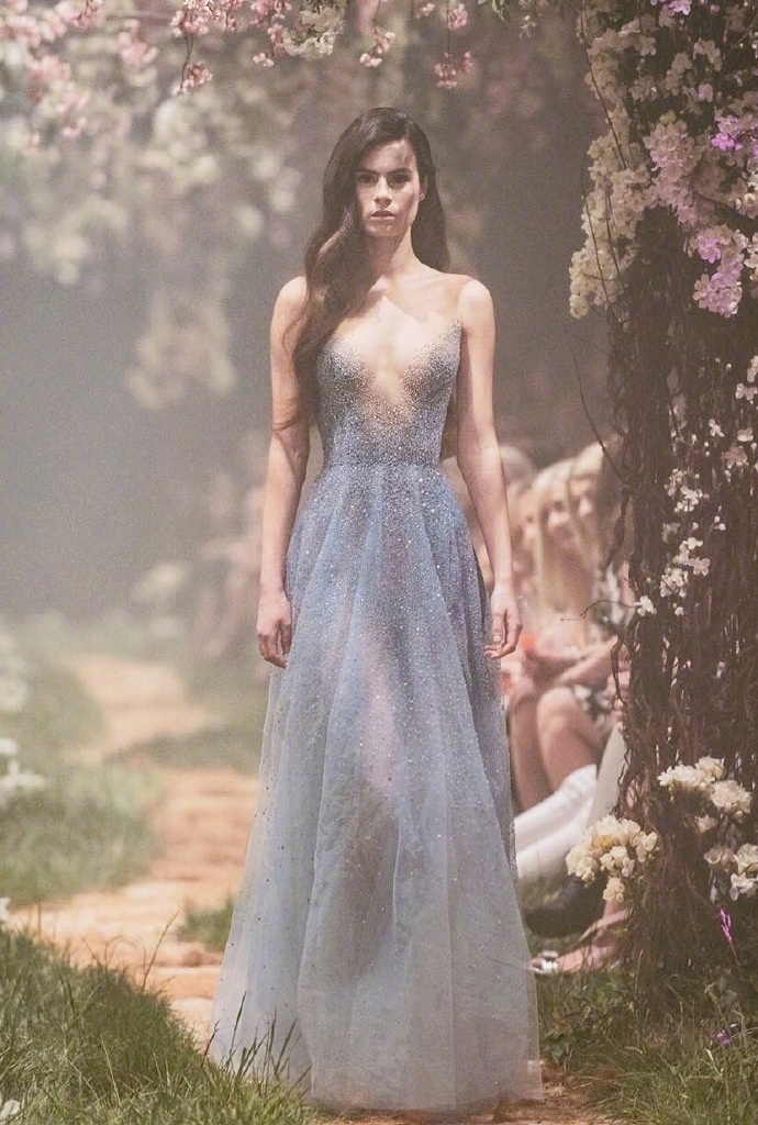 Paolo Sebastian 2018童话森林里走来的仙女图片