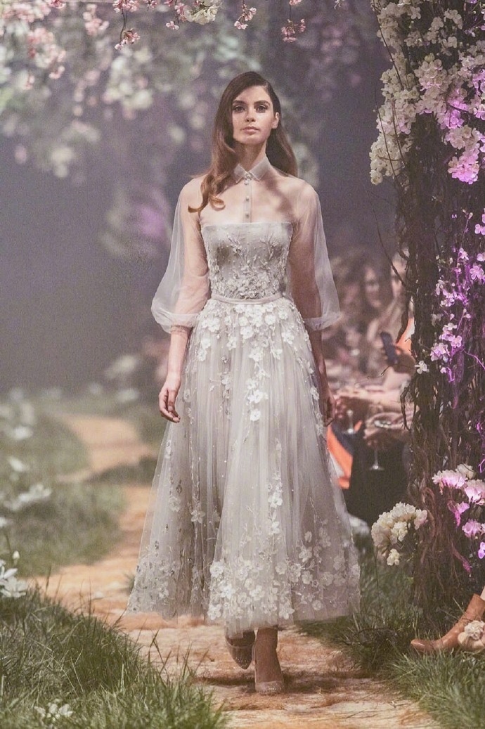 Paolo Sebastian 2018童话森林里走来的仙女图片