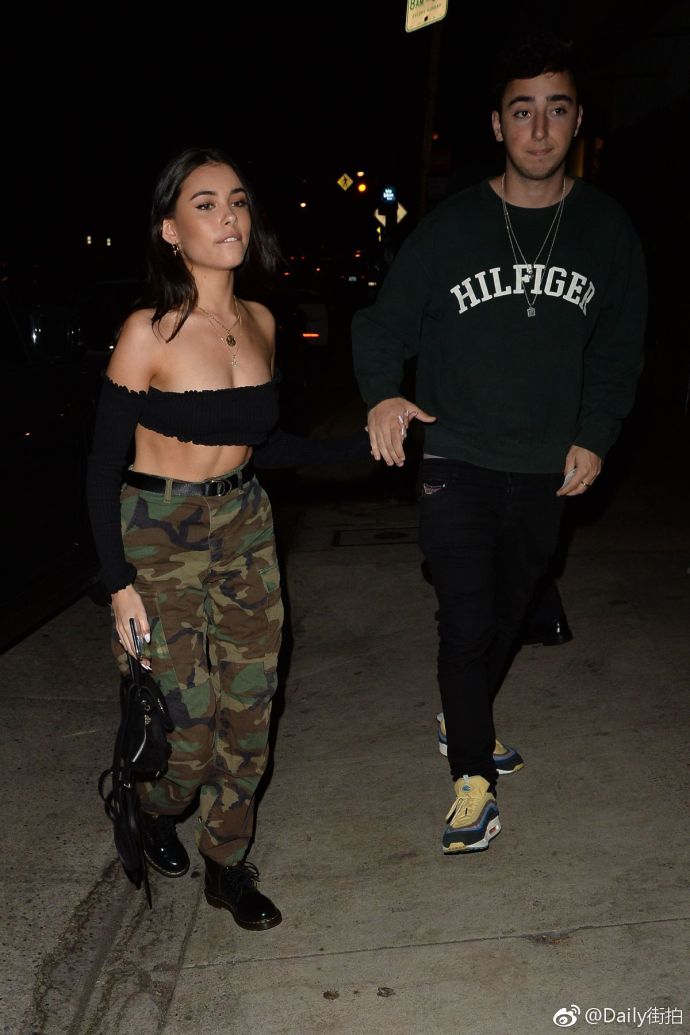 欧美美女明星啤酒妹Madison Beer 和男友在西好莱坞