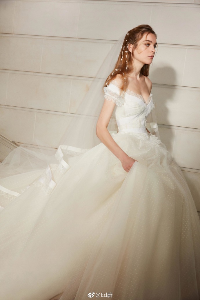 Elie Saab 2019春夏高级婚纱礼服系列仙女裙图片