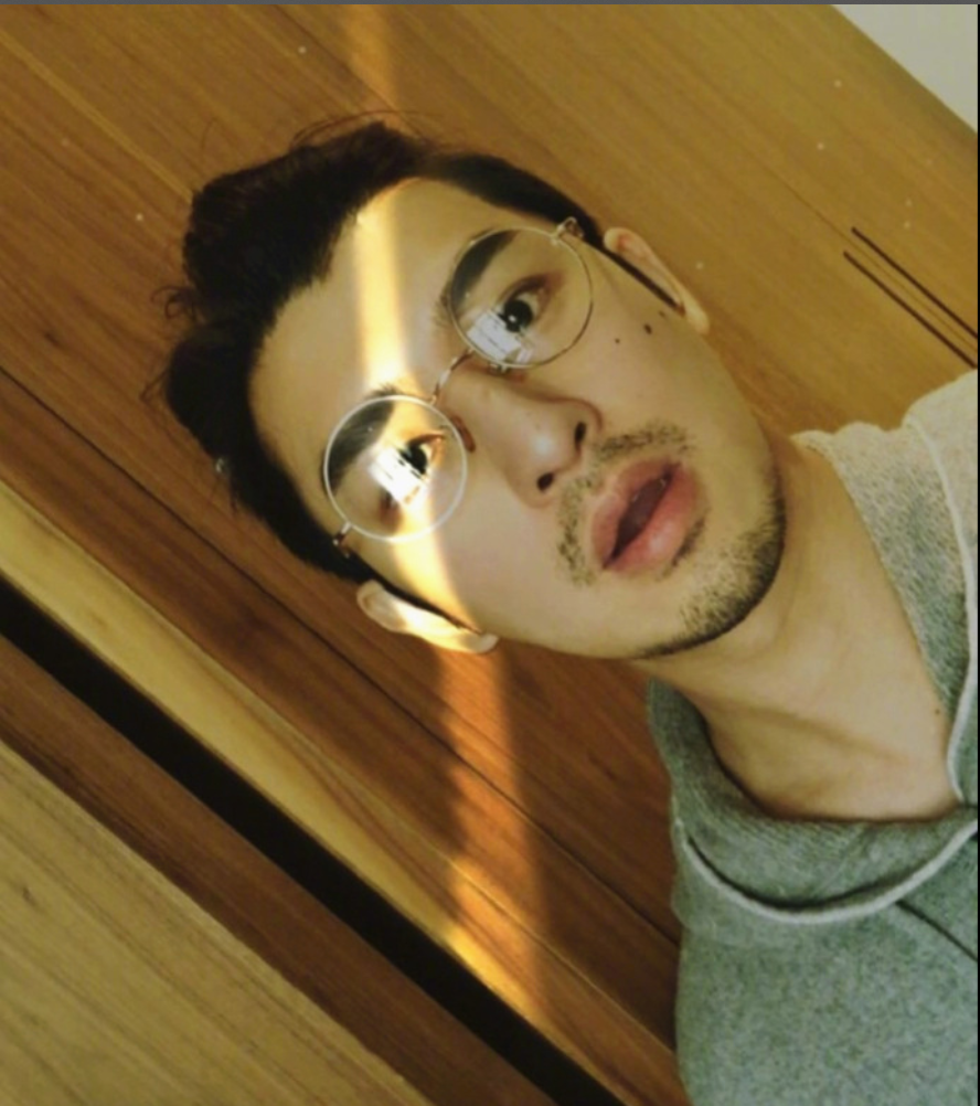 台湾偶像剧男神陈柏霖男生的自拍范本
